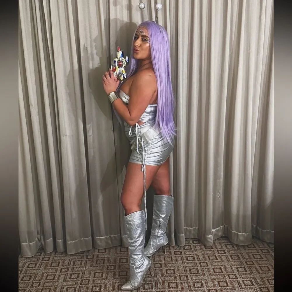 Purple wig 